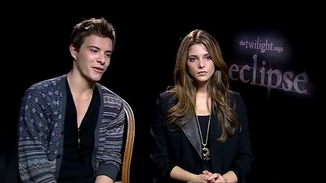 Ashley-Greene_dot_nl-EclipseinterviewWith_HeyUGuysBlog-00106.jpg