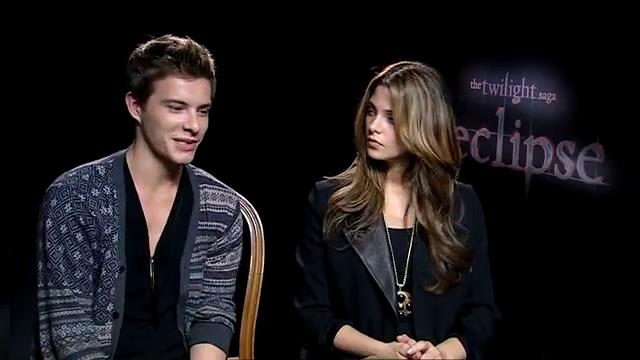 Ashley-Greene_dot_nl-EclipseinterviewWith_HeyUGuysBlog-00118.jpg