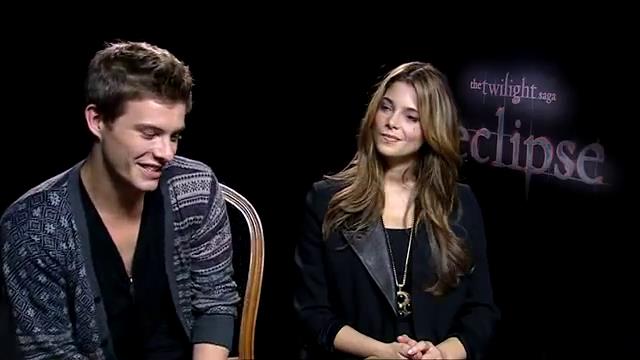Ashley-Greene_dot_nl-EclipseinterviewWith_HeyUGuysBlog-00120.jpg