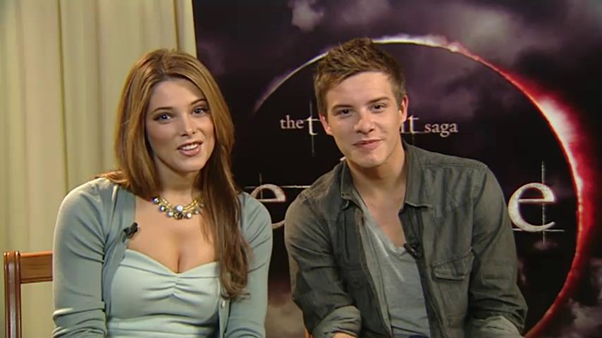 Ashley-Greene_dot_nl-IntroducingEclipseDVDToBelgiumAndDutchFansWithXavier-00007.jpg Ashley-Greene_dot_nl-IntroducingEclipseDVDToBelgiumAndDutchFansWithXavier-00007.jpg