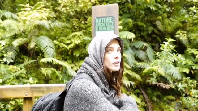 Ashley-Greene-dot-nl_2016Verlovingsvideo-0057.jpg