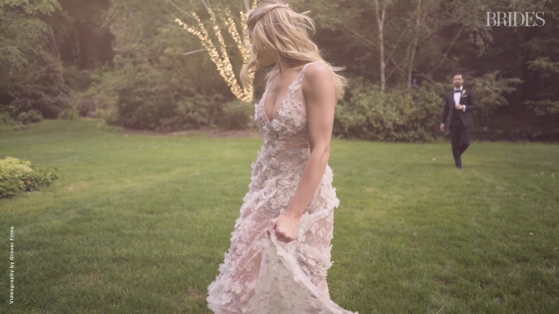 Ashley-Greene-dot-NL_2018Brides-com0040.jpg