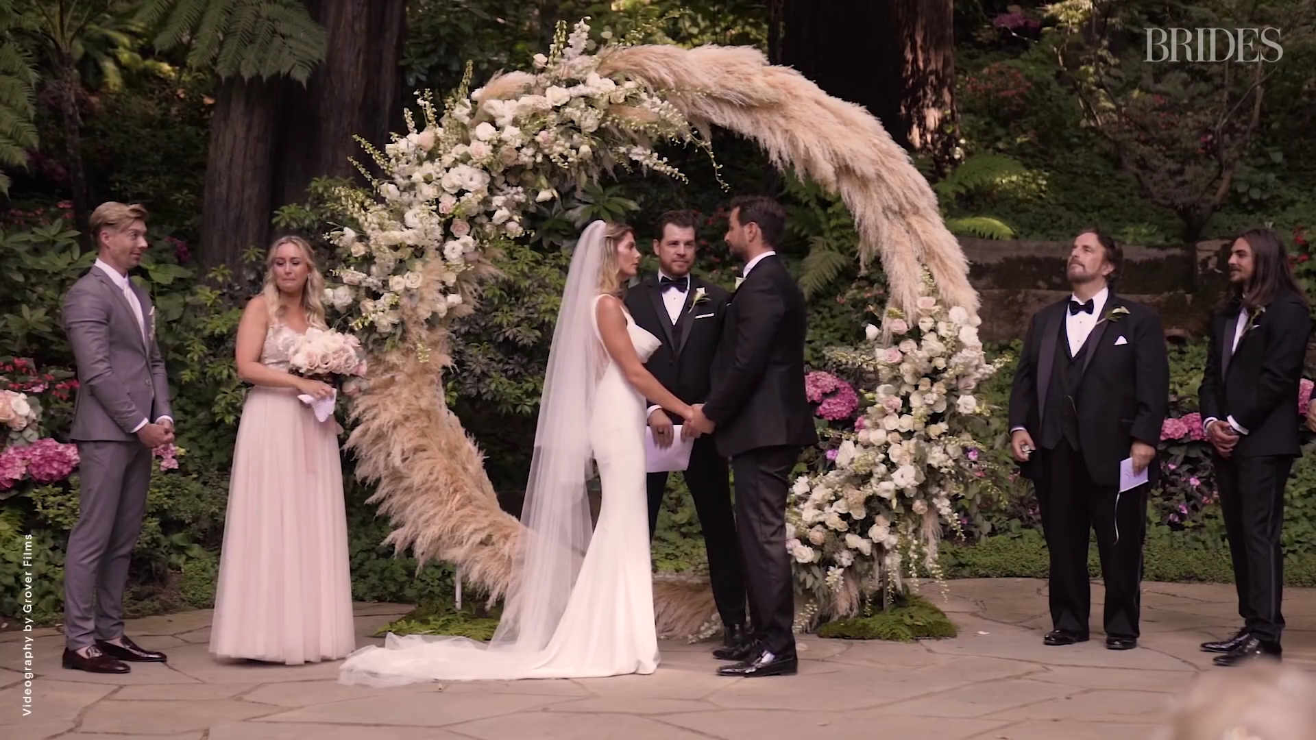 Ashley-Greene-dot-NL_2018Brides-com0104.jpg Ashley-Greene-dot-NL_2018Brides-com0104.jpg