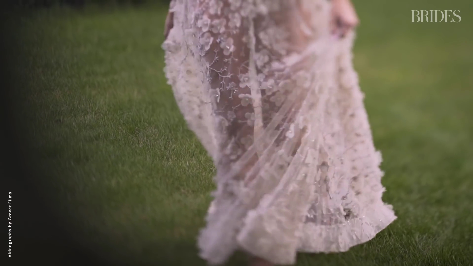 Ashley-Greene-dot-NL_2018Brides-com0220.jpg