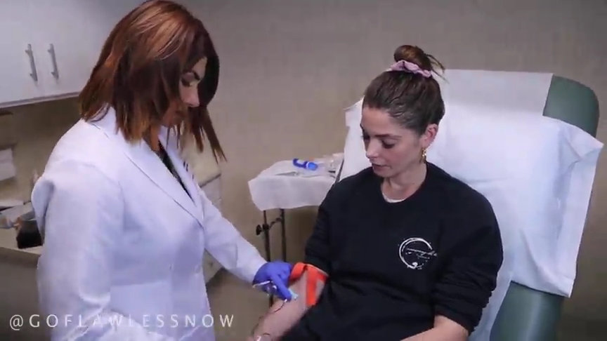 Ashley-Greene-dot-nl_2019GoFlawlessNow-VampireFacial0036.jpg