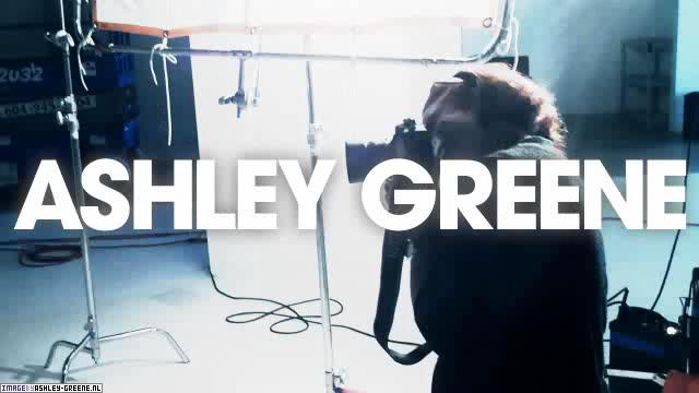 GlamourMagazineShoot-Behind00002.jpg GlamourMagazineShoot-Behind00002.jpg