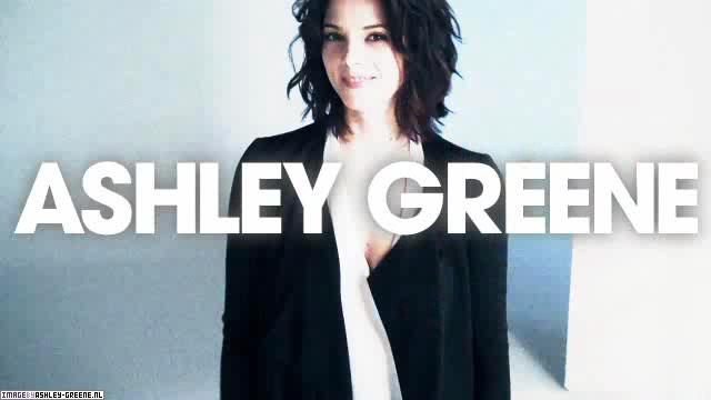 GlamourMagazineShoot-Behind00011.jpg GlamourMagazineShoot-Behind00011.jpg