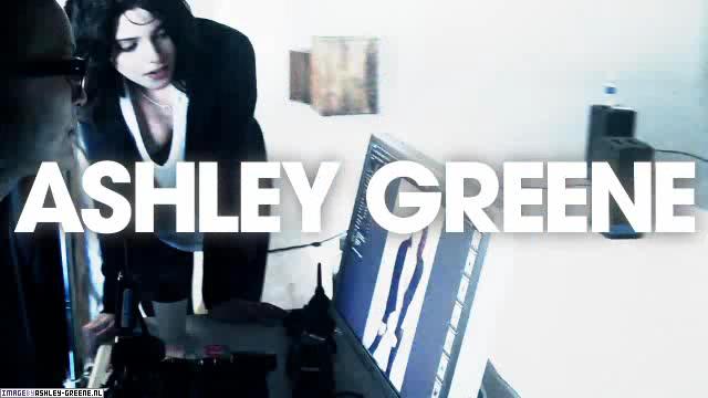 GlamourMagazineShoot-Behind00023.jpg GlamourMagazineShoot-Behind00023.jpg