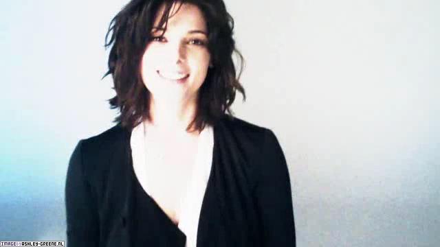 GlamourMagazineShoot-Behind00026.jpg GlamourMagazineShoot-Behind00026.jpg