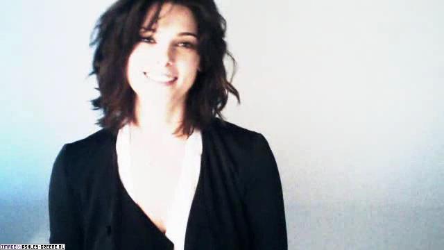 GlamourMagazineShoot-Behind00027.jpg GlamourMagazineShoot-Behind00027.jpg