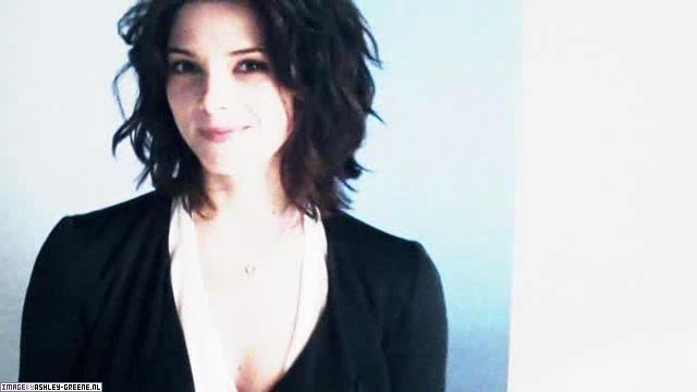 GlamourMagazineShoot-Behind00043.jpg GlamourMagazineShoot-Behind00043.jpg