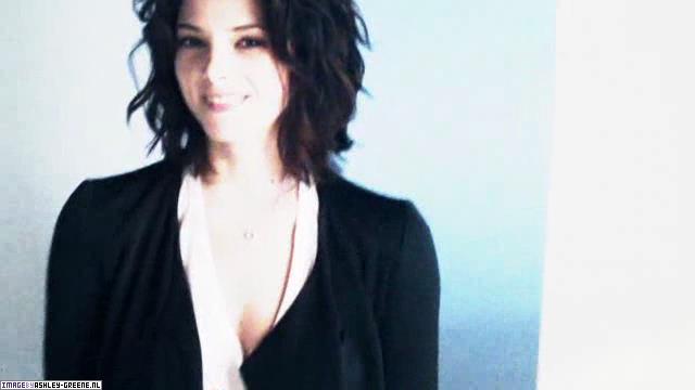 GlamourMagazineShoot-Behind00044.jpg GlamourMagazineShoot-Behind00044.jpg