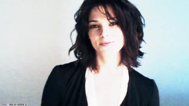 GlamourMagazineShoot-Behind00051.jpg
