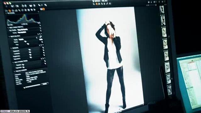 GlamourMagazineShoot-Behind00070.jpg GlamourMagazineShoot-Behind00070.jpg