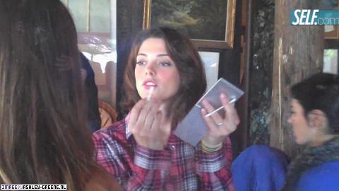 BehindTheScenes-2009SelfMagazine036.jpg BehindTheScenes-2009SelfMagazine036.jpg