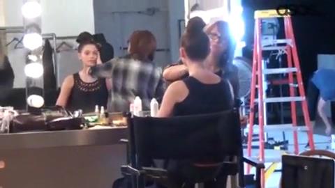 Ashley-Greene_dot_nl-ASOScovershoot00006.jpg