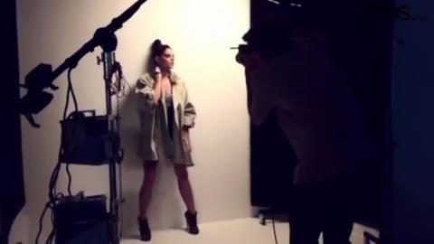 Ashley-Greene_dot_nl-ASOScovershoot00020.jpg