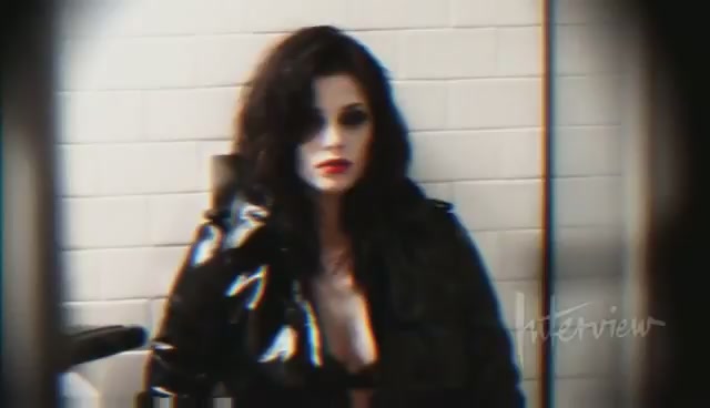 Ashley-Greene-dot-nl_2010InterviewMagazine0018.jpg Ashley-Greene-dot-nl_2010InterviewMagazine0018.jpg