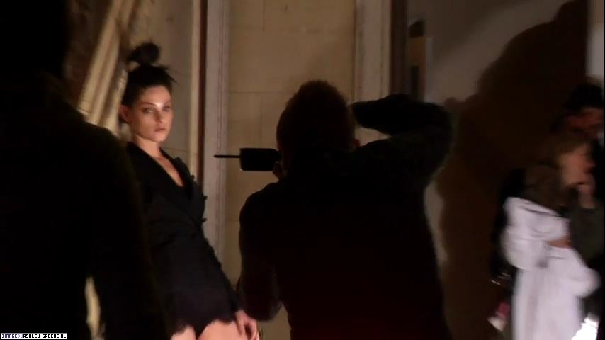 MarieClaire-BehindtheScene0000011.jpg