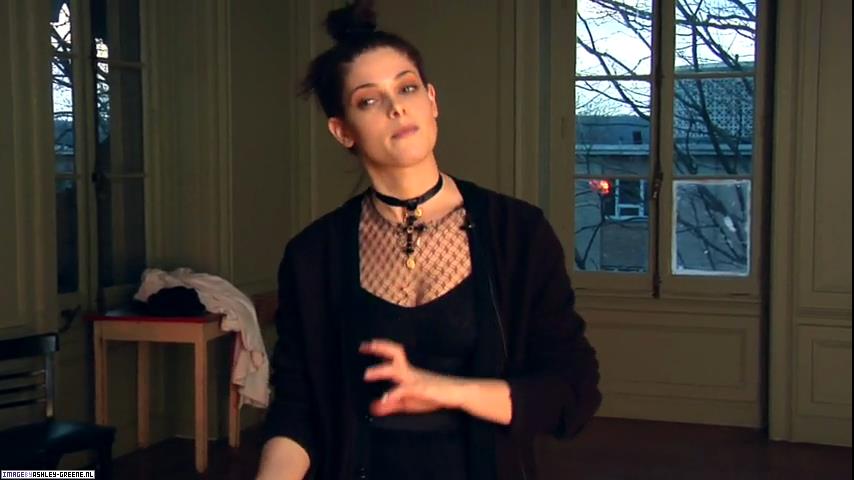 MarieClaire-BehindtheScene0000032.jpg