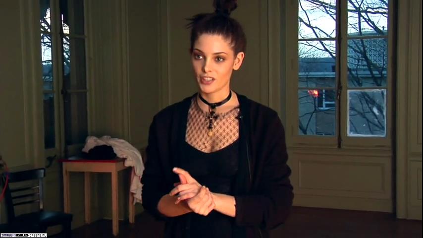 MarieClaire-BehindtheScene0000041.jpg MarieClaire-BehindtheScene0000041.jpg