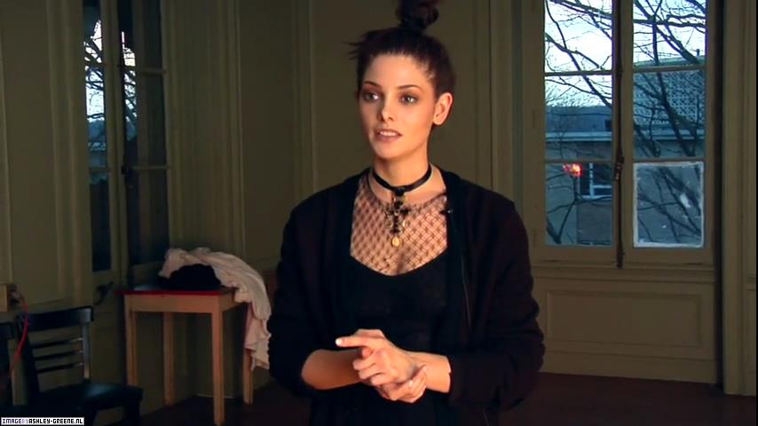 MarieClaire-BehindtheScene0000042.jpg