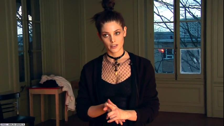 MarieClaire-BehindtheScene0000046.jpg MarieClaire-BehindtheScene0000046.jpg