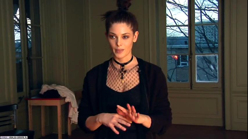MarieClaire-BehindtheScene0000058.jpg