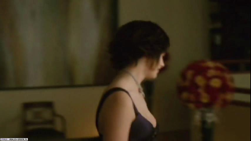 MarieClaire-BehindtheScene0000069.jpg MarieClaire-BehindtheScene0000069.jpg