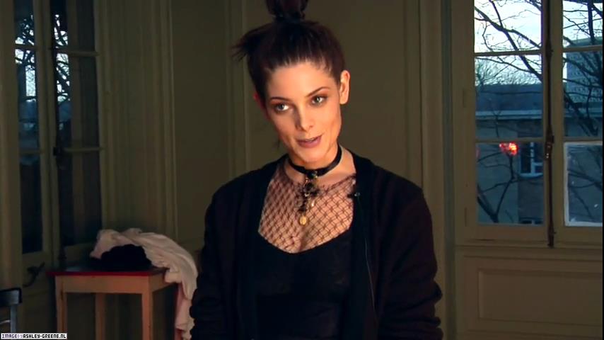 MarieClaire-BehindtheScene0000105.jpg MarieClaire-BehindtheScene0000105.jpg