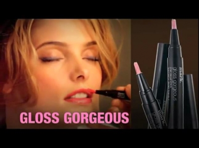 Ashley-Greene_dot_nl---BTSofMarkCosmetics00043.jpg