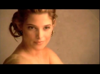 Ashley-Greene_dot_nl---BTSofMarkCosmetics00056.jpg