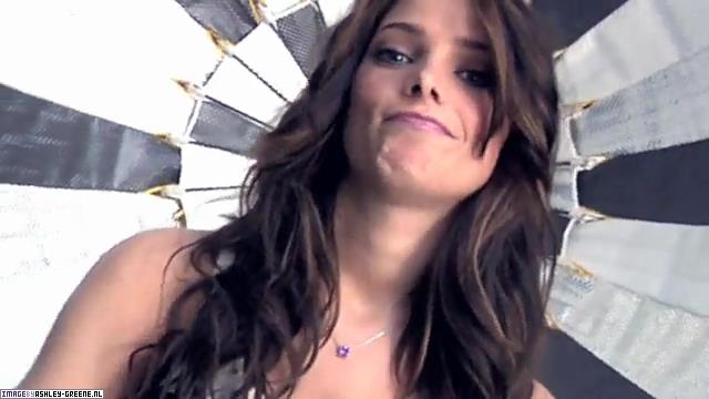 Ashley-Greene_dot_nl-NylonPhotoshoot2010-00001.jpg Ashley-Greene_dot_nl-NylonPhotoshoot2010-00001.jpg