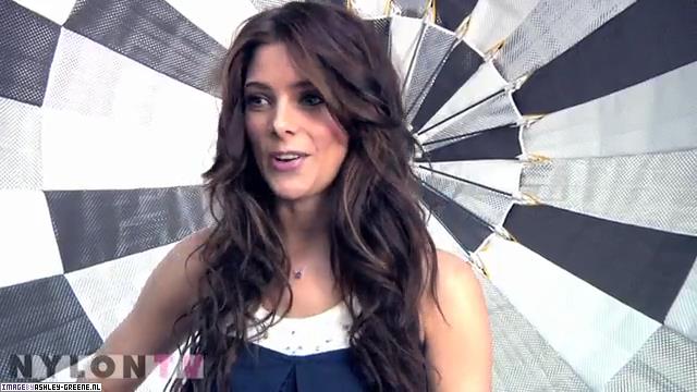 Ashley-Greene_dot_nl-NylonPhotoshoot2010-00016.jpg