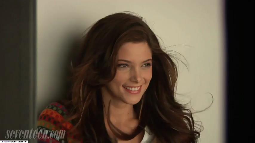 Ashley-Greene_dot_nl-2010-SeventeenMagazine00076.jpg
