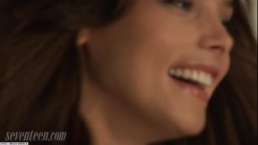 Ashley-Greene_dot_nl-2010-SeventeenMagazine00084.jpg