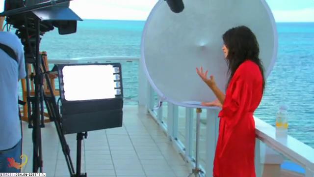 SobeShootBehindTheScenes00077.jpg SobeShootBehindTheScenes00077.jpg