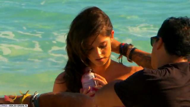 SobeShootBehindTheScenes00002.jpg SobeShootBehindTheScenes00002.jpg