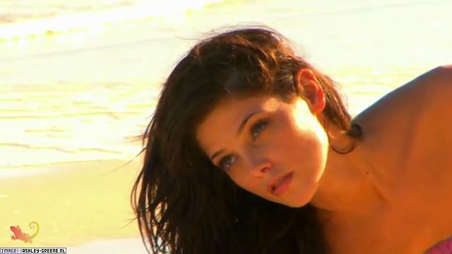 SobeShootBehindTheScenes00008.jpg SobeShootBehindTheScenes00008.jpg