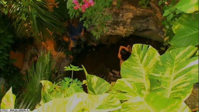 SobeShootBehindTheScenes00079.jpg SobeShootBehindTheScenes00079.jpg