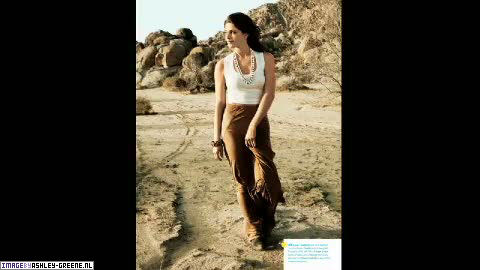 AshleyGreene_dot_nl-AchterdeSchermen2010WomansHealthShoot00194.jpg
