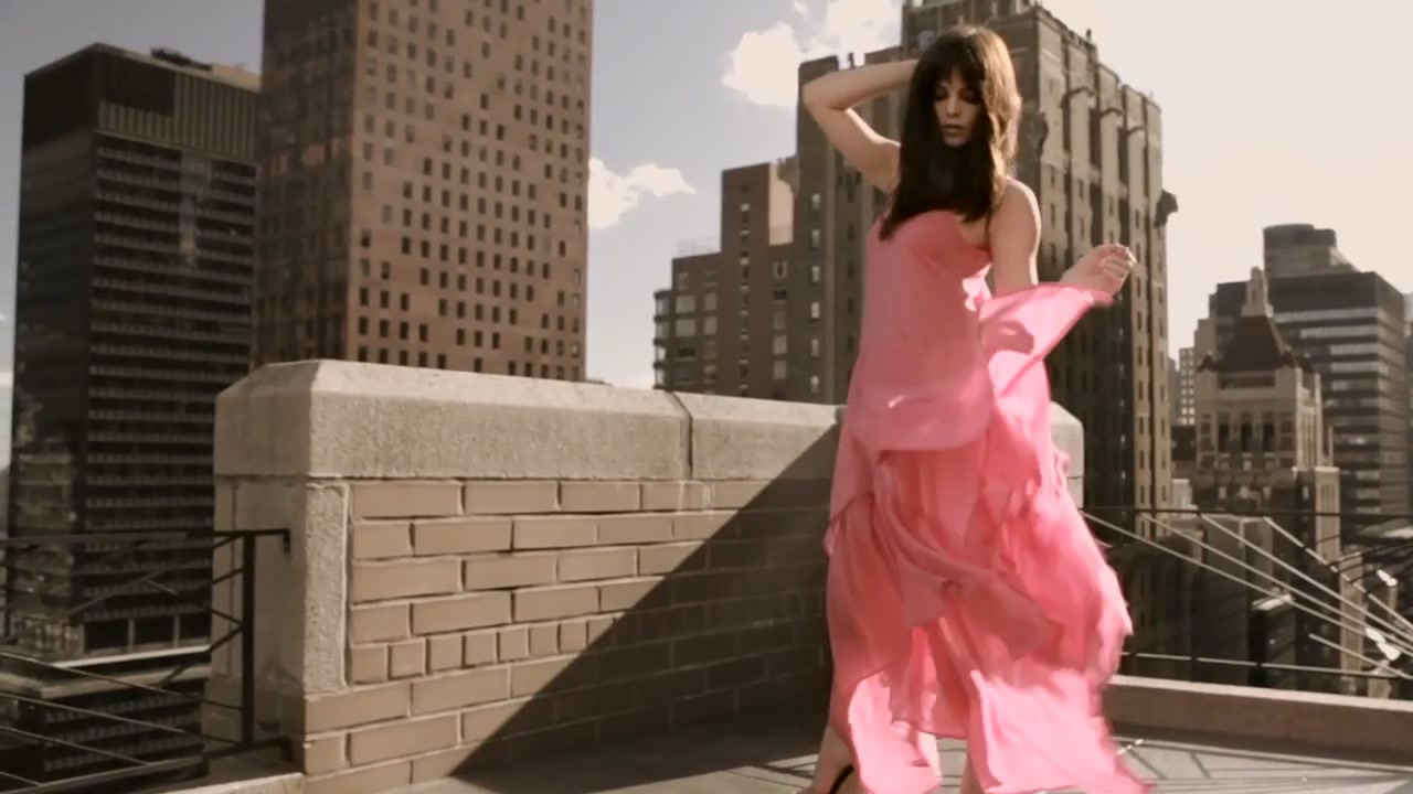Ashley-Greene-dot-nl_BehindTheScenesDKNY0028.jpg