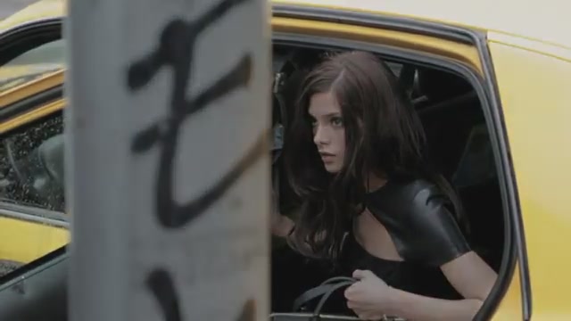 Ashley-Greene_dot_nl-DKNYFall2012Campaign0035.jpg