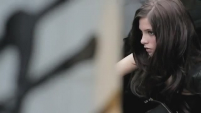 Ashley-Greene_dot_nl-DKNYFall2012Campaign0032.jpg