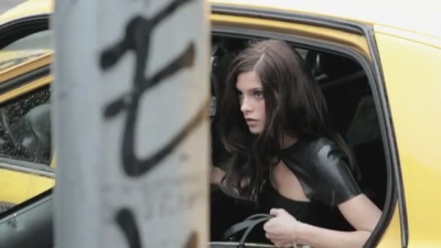 Ashley-Greene_dot_nl-DKNYFall2012Campaign0034.jpg