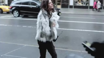 Ashley-Greene_dot_nl-DKNYJeansFall2012Campaign0024.jpg