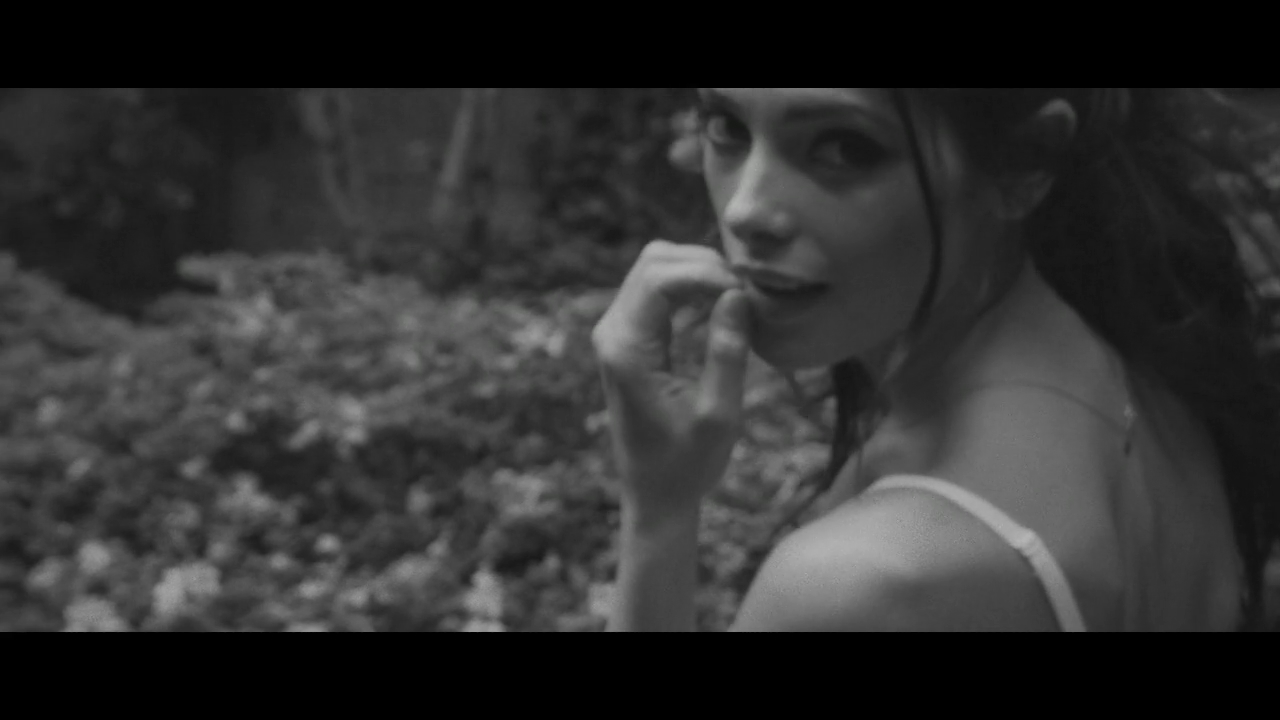 Ashley-Greene-dot-nl_2012Esquire-2-0095.jpg