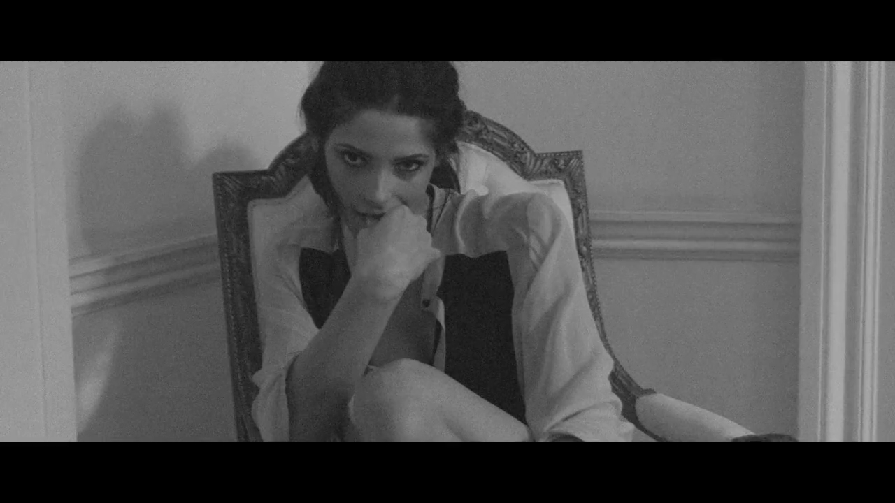 Ashley-Greene-dot-nl_2012Esquire-2-0160.jpg