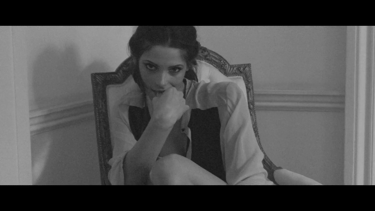 Ashley-Greene-dot-nl_2012Esquire-2-0161.jpg