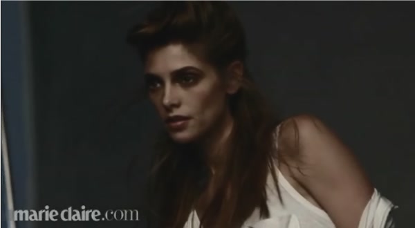 Ashley-Greene-dot-nl_2012MarieClaire0070.jpg
